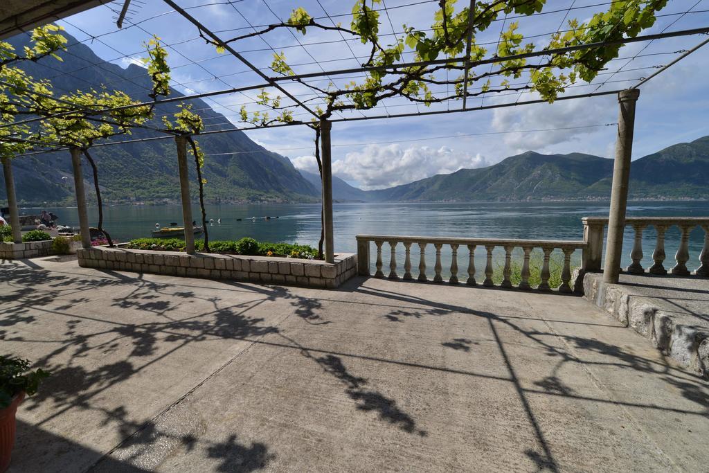 Apartments Goran Kotor Exterior foto